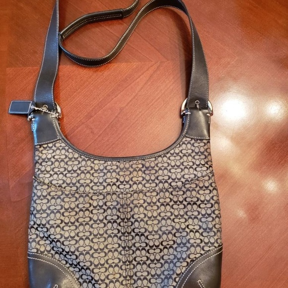 Authentic Coach Bag - Good Condition - Picture 3 of 3